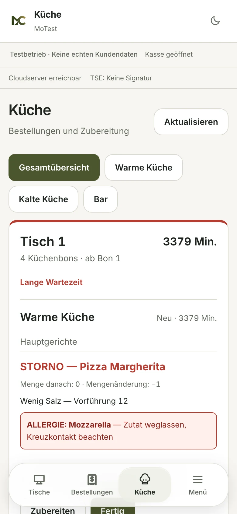 Küchenmonitor auf dem Handy. Echte Oberfläche mit synthetischen Beispieldaten.